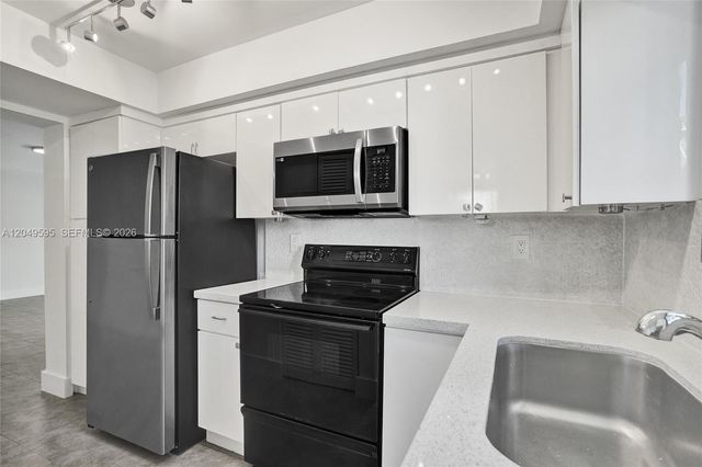 20332 NE 34th Court 26, Aventura, FL 33180