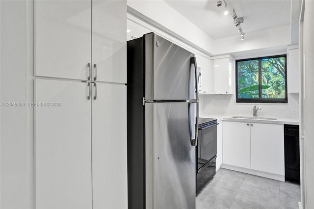 20332 NE 34th Court 26, Aventura, FL 33180