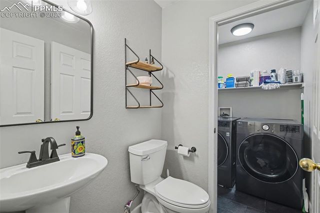 1040 Ancestra Drive, Fountain, CO 80817