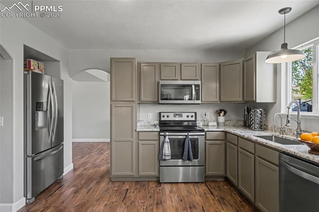 Image 10 of property listing at 1040 Ancestra Drive, Fountain, CO 80817