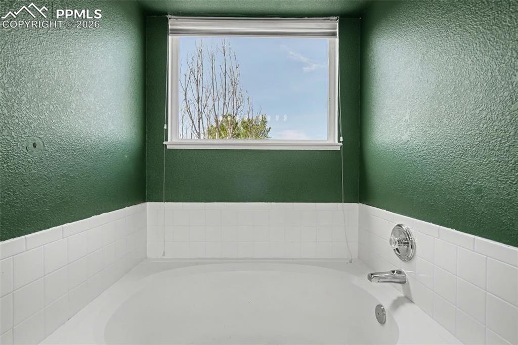 Image 19 of property listing at 1040 Ancestra Drive, Fountain, CO 80817