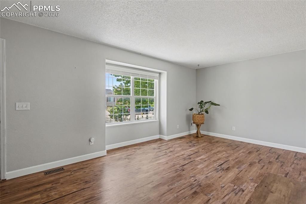 Image 7 of property listing at 1040 Ancestra Drive, Fountain, CO 80817