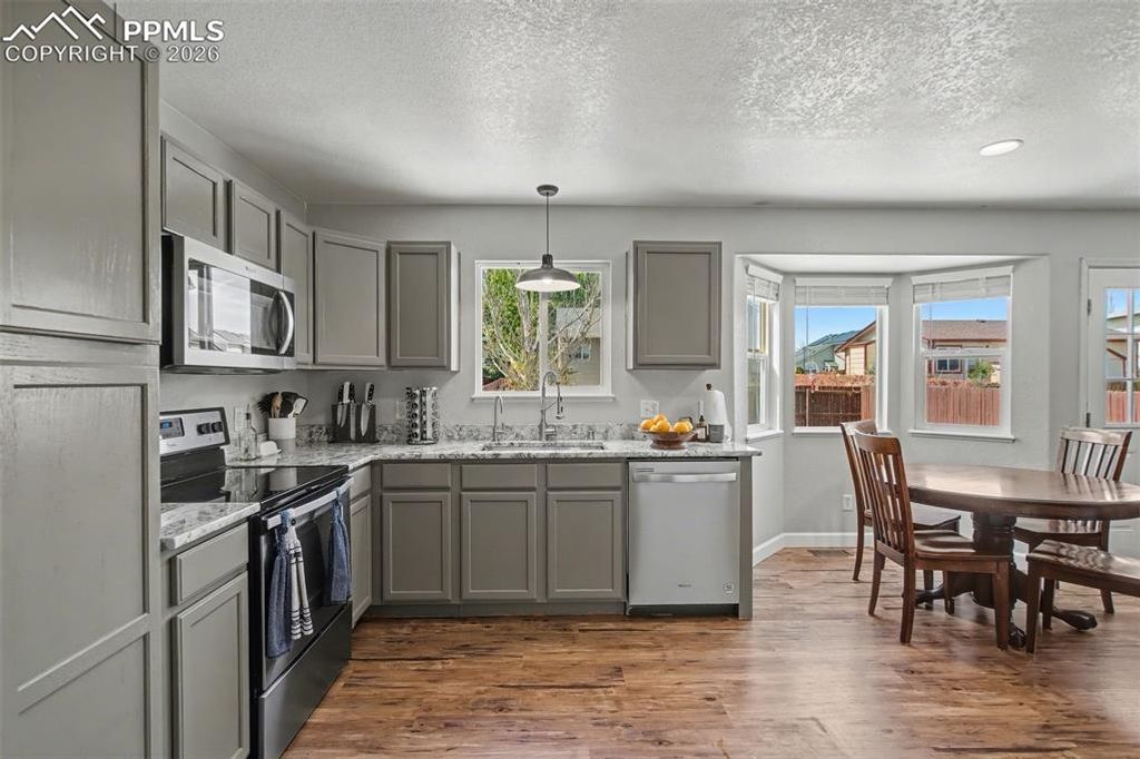 Image 9 of property listing at 1040 Ancestra Drive, Fountain, CO 80817