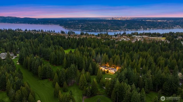 3126 211th Avenue NE, Sammamish, WA 98074