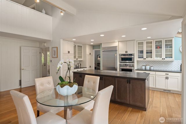 3126 211th Avenue NE, Sammamish, WA 98074