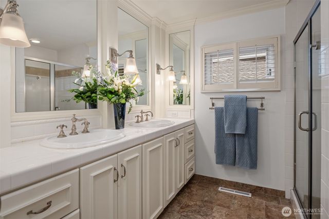 3126 211th Avenue NE, Sammamish, WA 98074