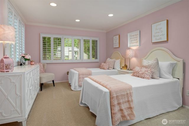 3126 211th Avenue NE, Sammamish, WA 98074