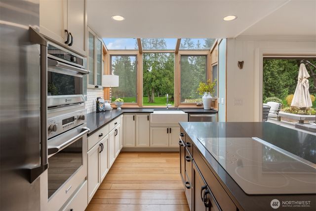 3126 211th Avenue NE, Sammamish, WA 98074