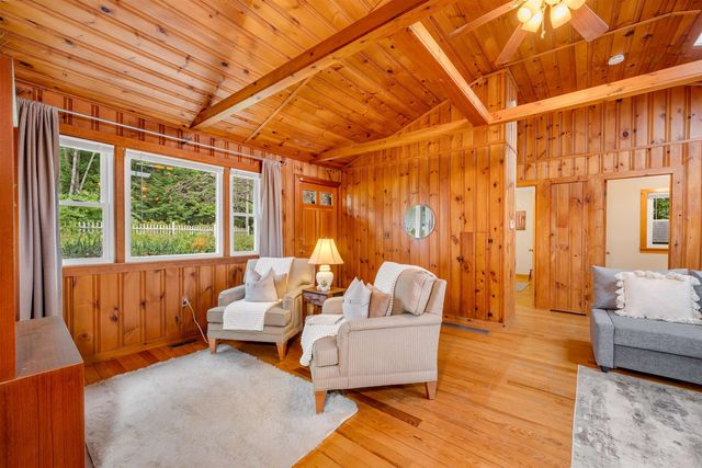18 Holiday Shore Drive, Dunbarton, NH 03046