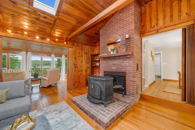 18 Holiday Shore Drive, Dunbarton, NH 03046