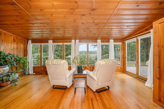18 Holiday Shore Drive, Dunbarton, NH 03046