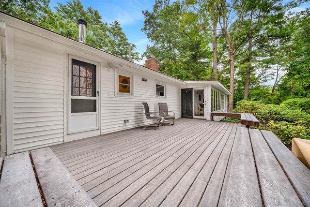 18 Holiday Shore Drive, Dunbarton, NH 03046
