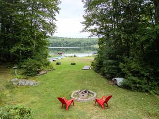18 Holiday Shore Drive, Dunbarton, NH 03046