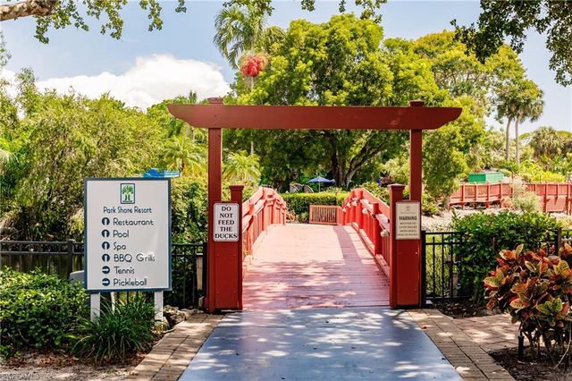 600 Neapolitan WAY 226, Naples, FL 34103