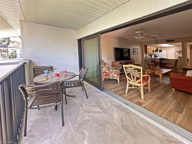 600 Neapolitan WAY 226, Naples, FL 34103