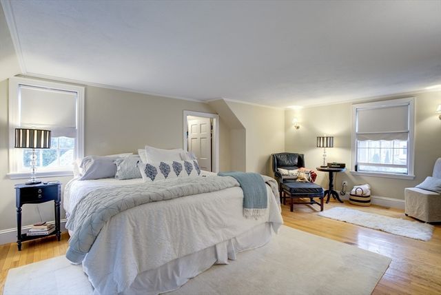 153 Western Dr, Longmeadow, MA 01106