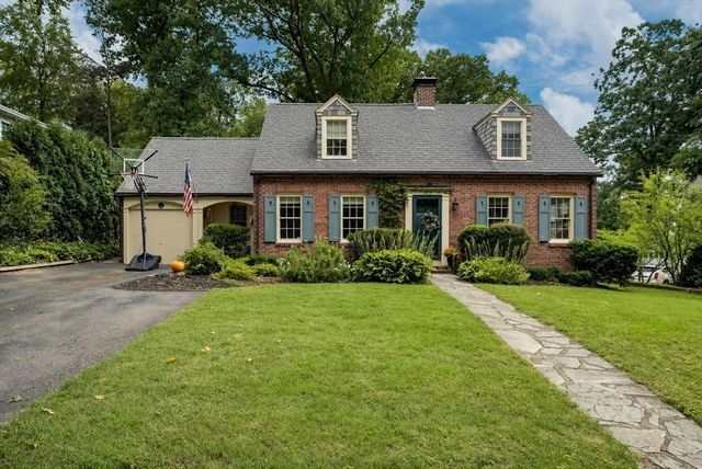 153 Western Dr, Longmeadow, MA 01106