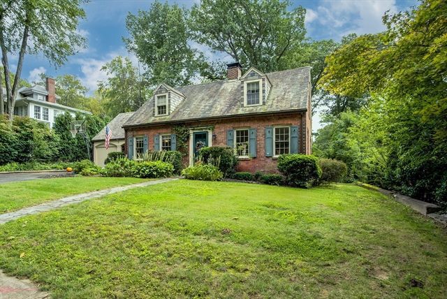 153 Western Dr, Longmeadow, MA 01106