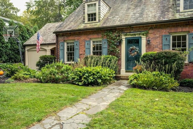 153 Western Dr, Longmeadow, MA 01106