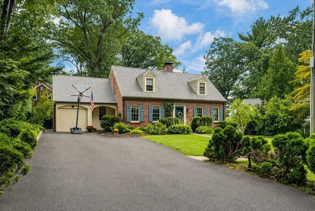 153 Western Dr, Longmeadow, MA 01106