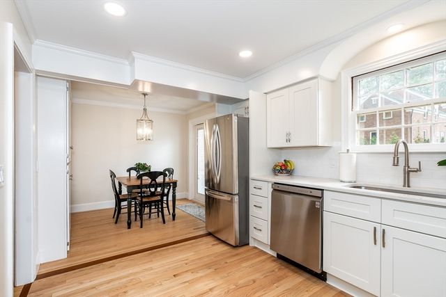 153 Western Dr, Longmeadow, MA 01106