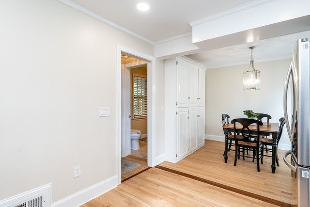 153 Western Dr, Longmeadow, MA 01106