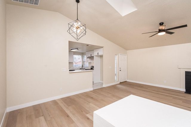 8556 Travary Way, Antelope, CA 95843