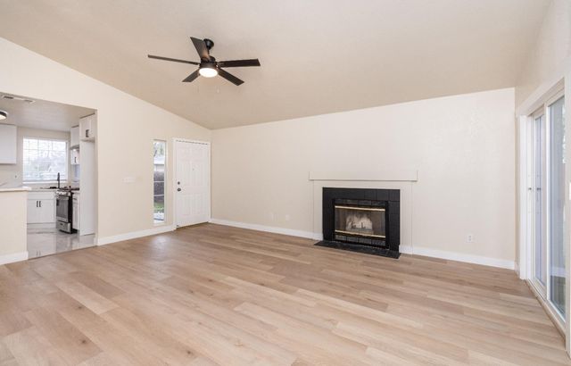 8556 Travary Way, Antelope, CA 95843