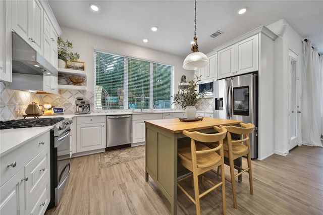 6048 Windward Falls Way, Porter, TX 77365