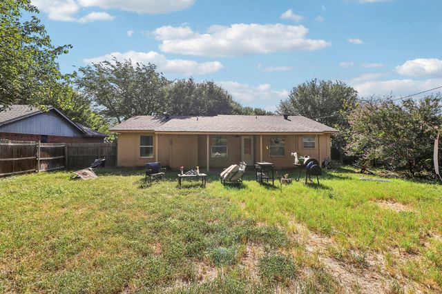 1521 Morningside Drive, Cleburne, TX 76033