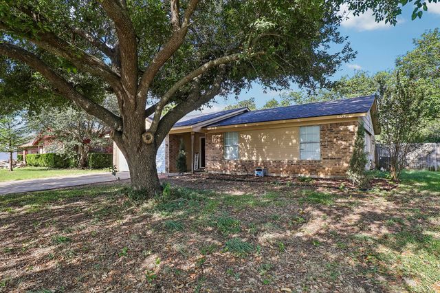 1521 Morningside Drive, Cleburne, TX 76033