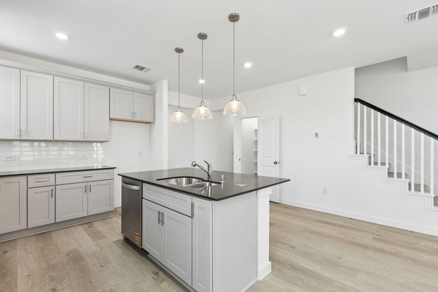 414 Ruby Ford Drive, Cove, TX 77523