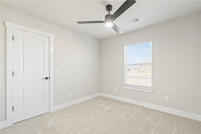 69 W Pitts Street, Farmington, AR 72730