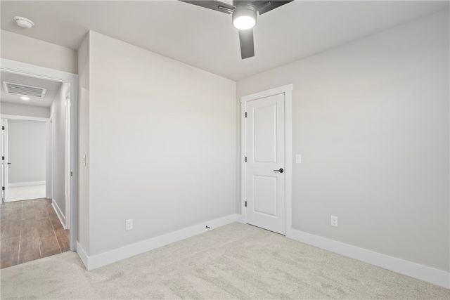 69 W Pitts Street, Farmington, AR 72730