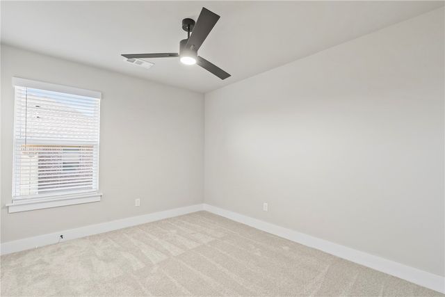 69 W Pitts Street, Farmington, AR 72730