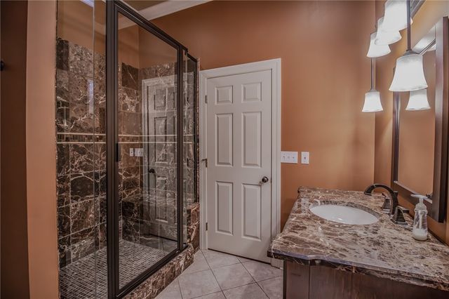 1 S Beau Chene Lane, Rogers, AR 72758