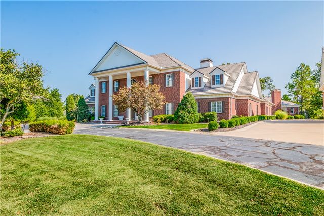 1 S Beau Chene Lane, Rogers, AR 72758