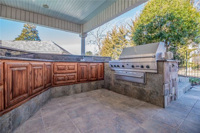 1 S Beau Chene Lane, Rogers, AR 72758
