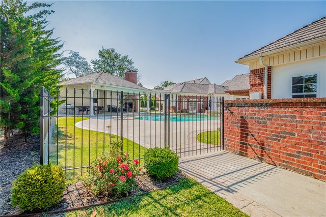 1 S Beau Chene Lane, Rogers, AR 72758