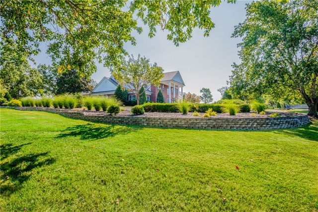 1 S Beau Chene Lane, Rogers, AR 72758