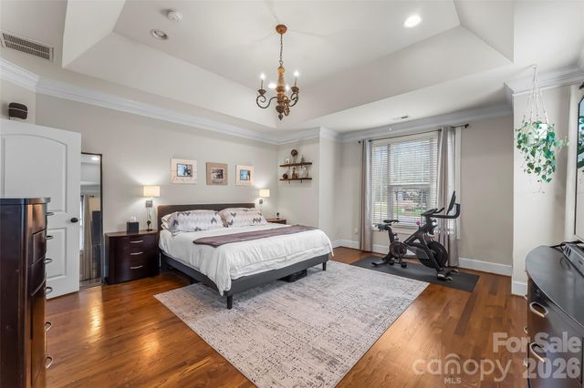 1776 White Water Court, Hickory, NC 28602