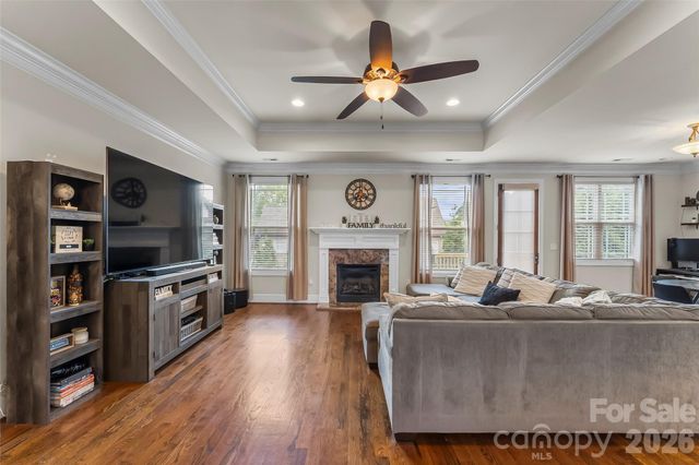 1776 White Water Court, Hickory, NC 28602