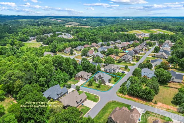 1776 White Water Court, Hickory, NC 28602