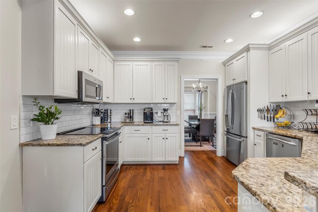 1776 White Water Court, Hickory, NC 28602