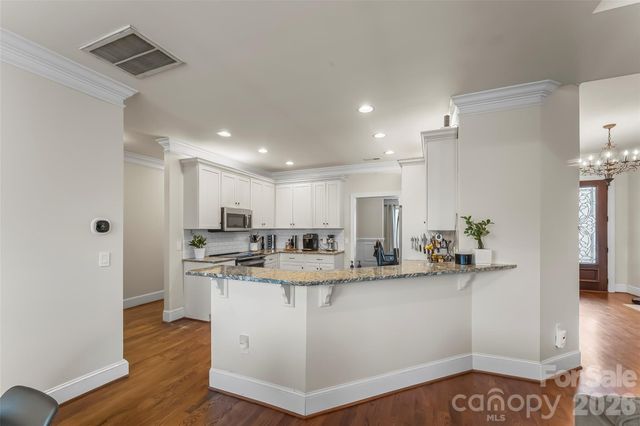 1776 White Water Court, Hickory, NC 28602