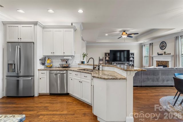 1776 White Water Court, Hickory, NC 28602