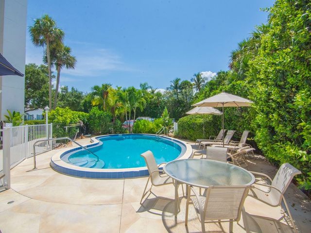 3555 Ocean Drive 203, Vero Beach, FL 32963