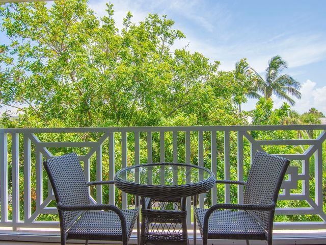 3555 Ocean Drive 203, Vero Beach, FL 32963