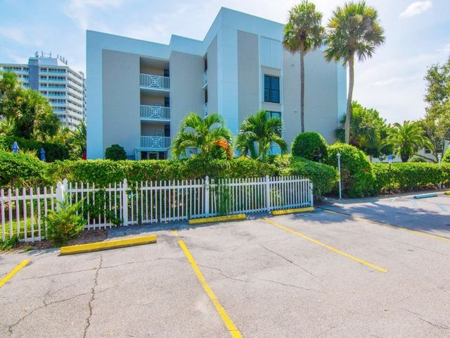 3555 Ocean Drive 203, Vero Beach, FL 32963