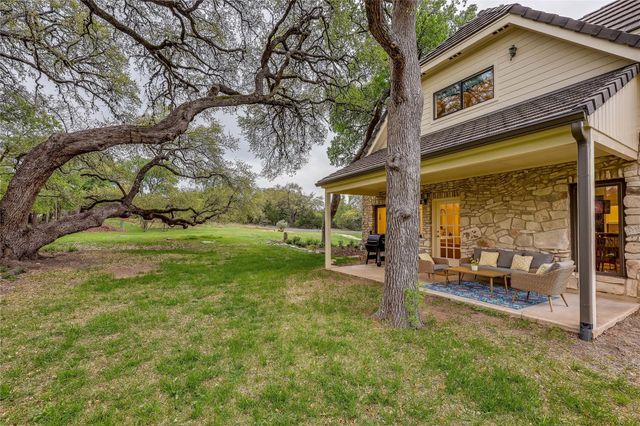 8004 Golden Oaks LN, Austin, TX 78737